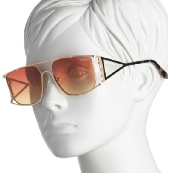 Quay Australia Baddie Behavior Sunglasses - Picture 4 of 7